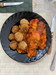 Una foto de Albóndigas veggies/ vegetales (de soja texturizada y verduras)