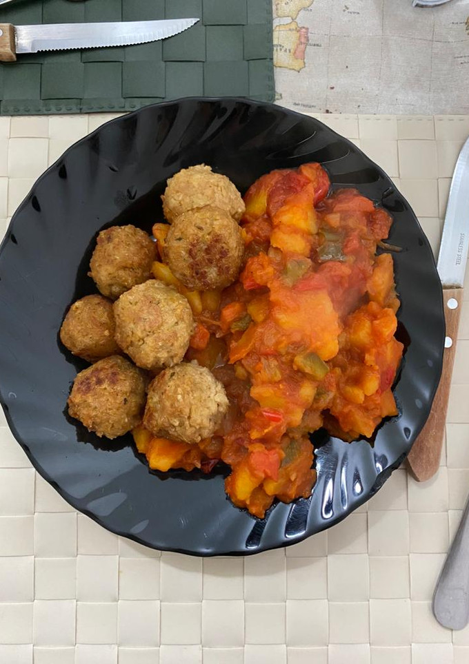Una foto de Albóndigas veggies/ vegetales (de soja texturizada y verduras)