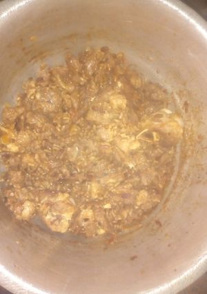 A picture of Fried meat.