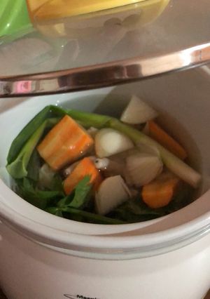 Foto resep **MPASI** Kaldu Ceker Ayam (slowcooker)