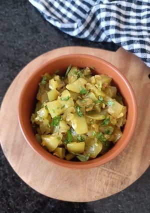 टिंडा की सूखी सब्जी रेसिपी मुख्य फोटो