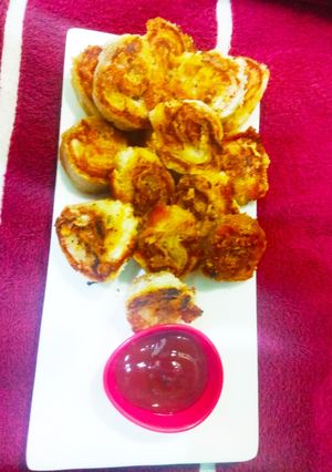 A picture of Bread Pinwheel Pizza.