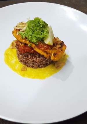 Foto resep Menu diet ayam panggang balado nasi merah lettuce