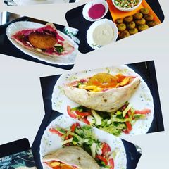 A picture of Falafel pita Sandwich.