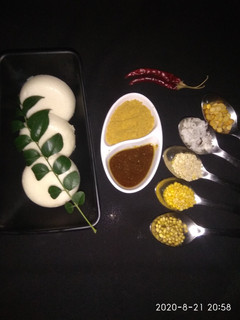 મિલગાઇ પોડી (Milagai Podi Recipe In Gujarati) રેસીપી મુખ્ય ફોટો