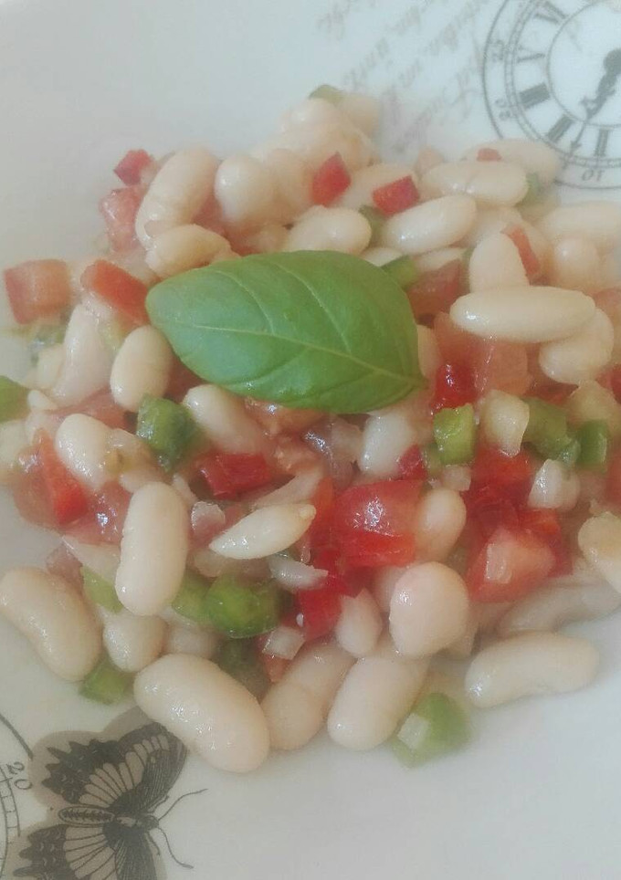 Una foto de Ensalada de alubias blancas (o Pochas en vinagreta)