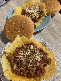 Foto de Hamburguer com crosta de queijo