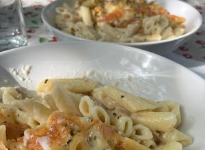 Foto principal de Macarrones con salsa 4 quesos (y, si quieres, atún)