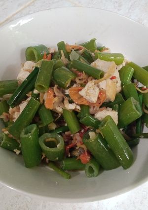 Foto resep Tumis kucai tahu teri lezat