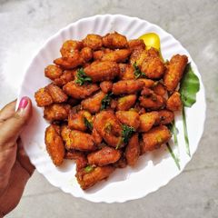 A picture of Crispy Chilli Babycorns.