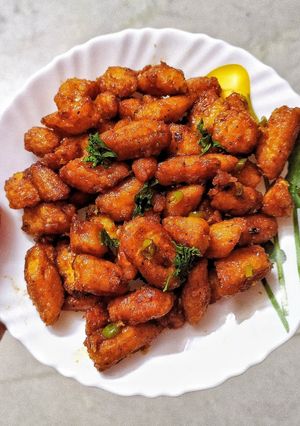 A picture of Crispy Chilli Babycorns.