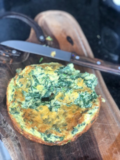 Una foto de Soufflé mentiroso de espinaca (sí, se me rompió, pero esta mega bueno !!!)