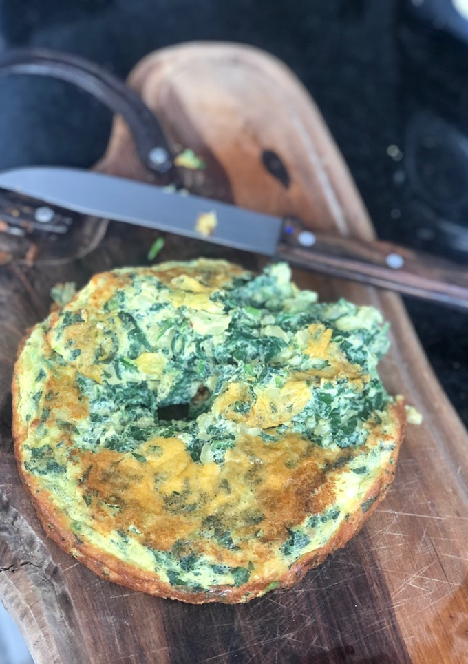 Una foto de Soufflé mentiroso de espinaca (sí, se me rompió, pero esta mega bueno !!!)