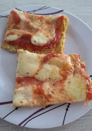 Una foto de Pizza sin gluten, de papa, zucchini y zanahoria