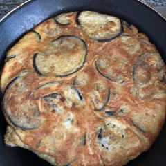 Una foto de Tortilla de berenjenas