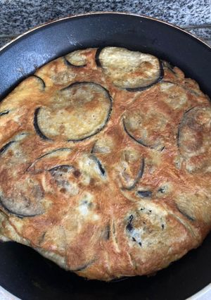 Una foto de Tortilla de berenjenas