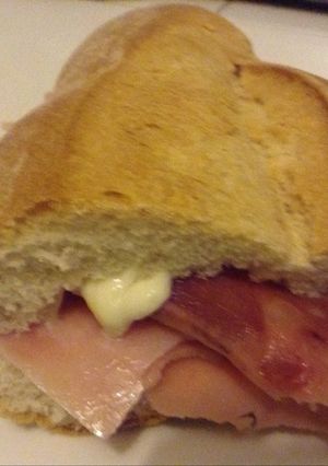 Una foto de Torta "de Ramón" "la Jerica" o "de carnes frías"