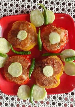 স্টাফড বেল পেপার (stuffed bell pepper recipe in Bengali) রেসিপির প্রধান ছবি