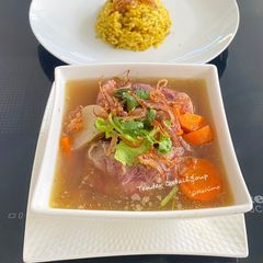 A picture of Tender Oxtail Soup.