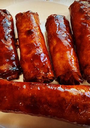 A picture of Turon (Banana Lumpia with Caramel).