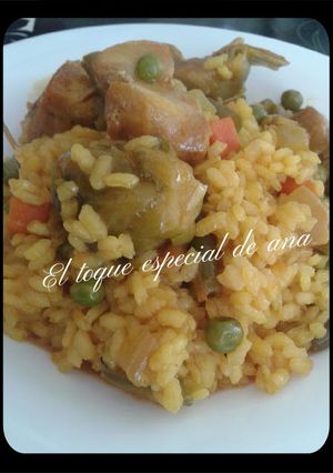 Una foto de Arroz con pollo y menestra