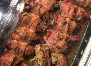 Baconbe tekert csirkemáj recept fotója