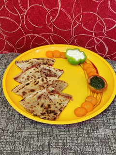 મિક્સ વેજ પરાઠા (Mix Veg. Paratha Recipe In Gujarati) રેસીપી મુખ્ય ફોટો