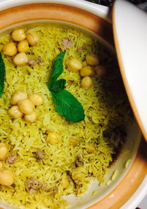صورة لوصفة رز بالحمص واللحم المفروم