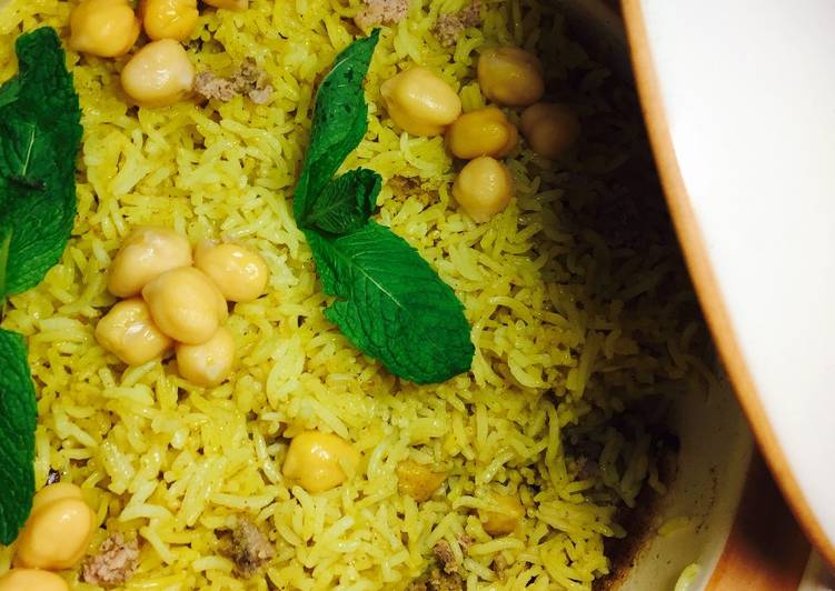 رز بالحمص واللحم المفروم