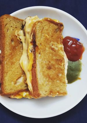 A picture of Grilled egg mayo sandwich.