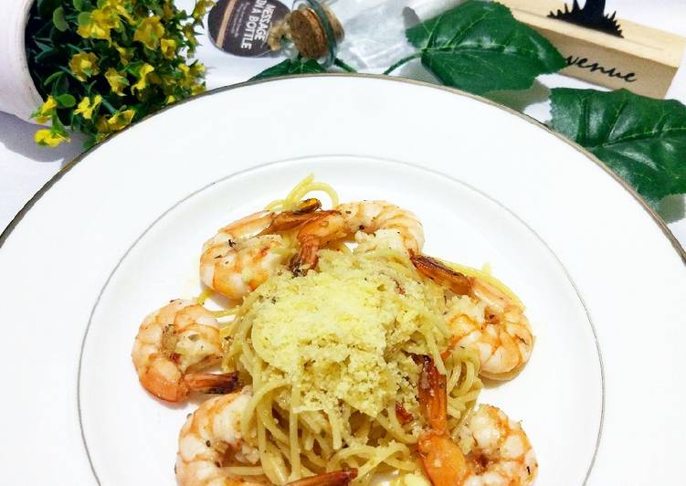Bagaimana Menyiapkan Spaghetti Aglio é Olio with Shrimp, Sempurna