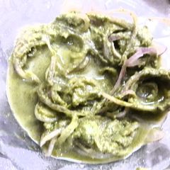 A picture of Chutney wale onion.