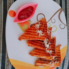 A picture of Grilled sandwiches.
