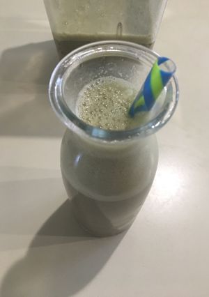 Una foto de Batido Yogurt-Espinacas-Piña (smoothie)
