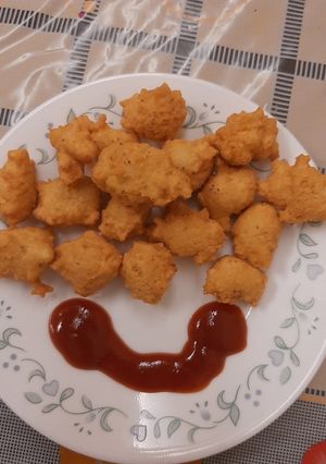 A picture of Daal pakoda.