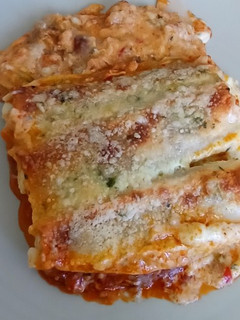 Una foto de Canelones de carne de cocido