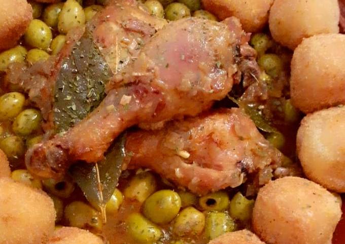 Tajine au olive avec boulettes de pomme de terre