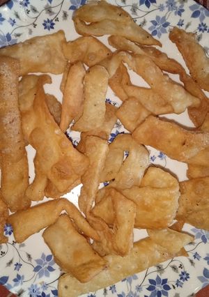 A picture of Namak pare.