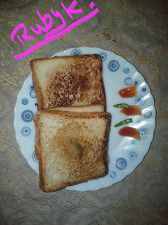 पोटैटो तवा सैंडविच (Potato tawa sandwich recipe in Hindi) रेसिपी मुख्य फोटो