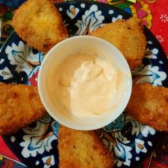 A picture of Potato triangles nugguts.