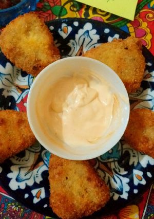 A picture of Potato triangles nugguts.