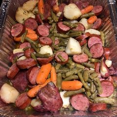 A picture of Kielbasa with Veggies.