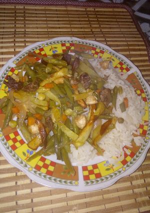 Una foto de Saltado de vainitas