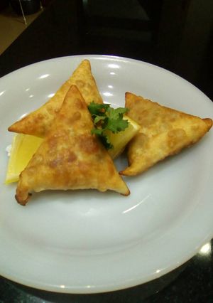 A picture of Beef samosa.