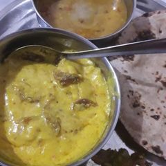 A picture of Kadhi.