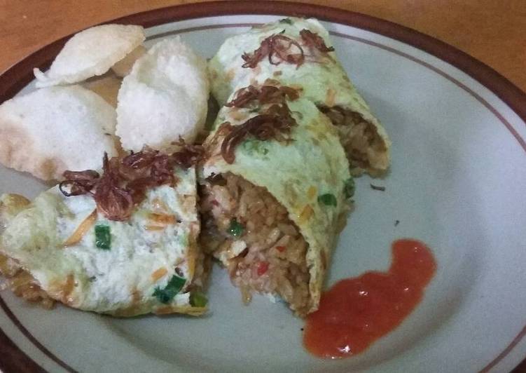 Resep Omellet gulung nasi goreng yang mudah