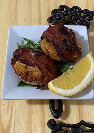 A picture of Bacon Wrapped Scallops.