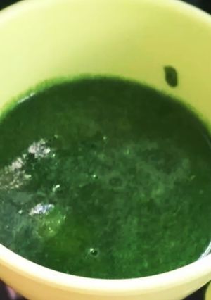 हरी चटनी (hari chutney recipe in Hindi) रेसिपी मुख्य फोटो