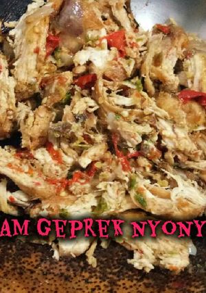 Foto resep 🐓Ayam geprek nyonyor 👄👄