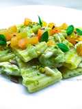Paccheri ondulati con branzino e crema di zucchine e basilico